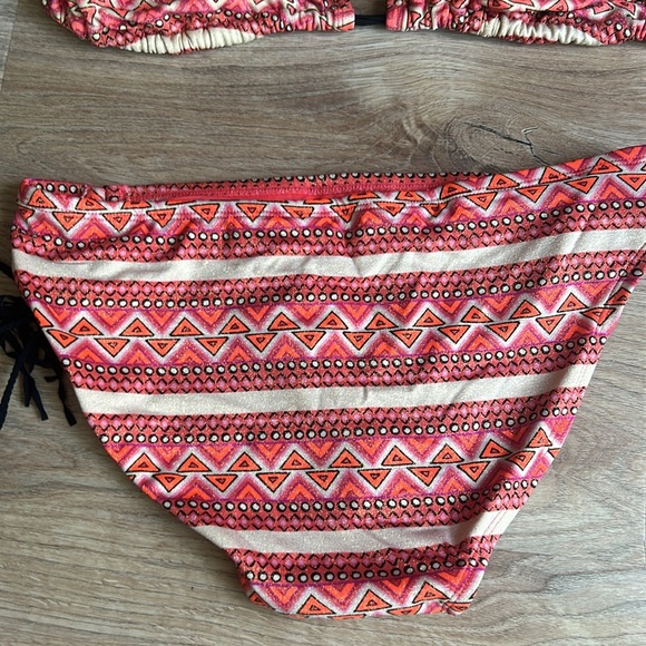 Xhilaration bikini - Picture 3 of 4